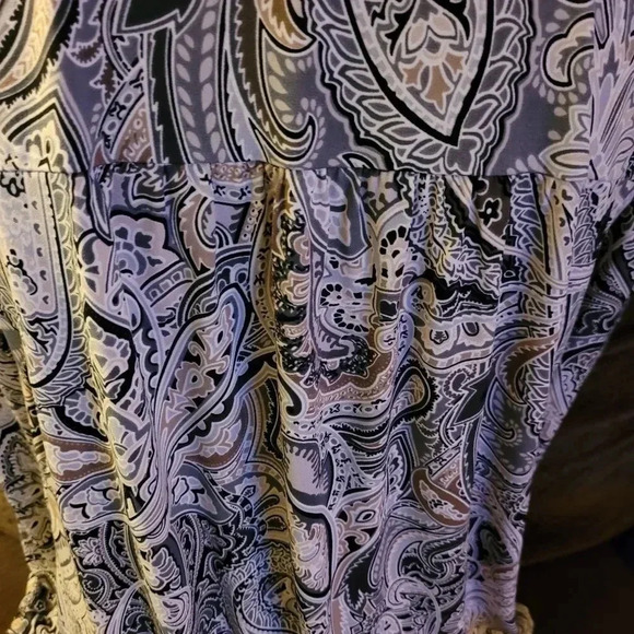 ‎Ladies blouse/top - Picture 4 of 10